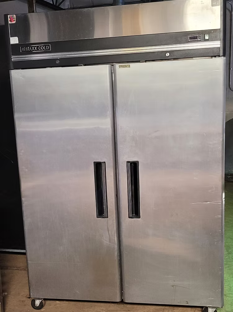 Max Cold 2 SS Door Refrigerator 54''