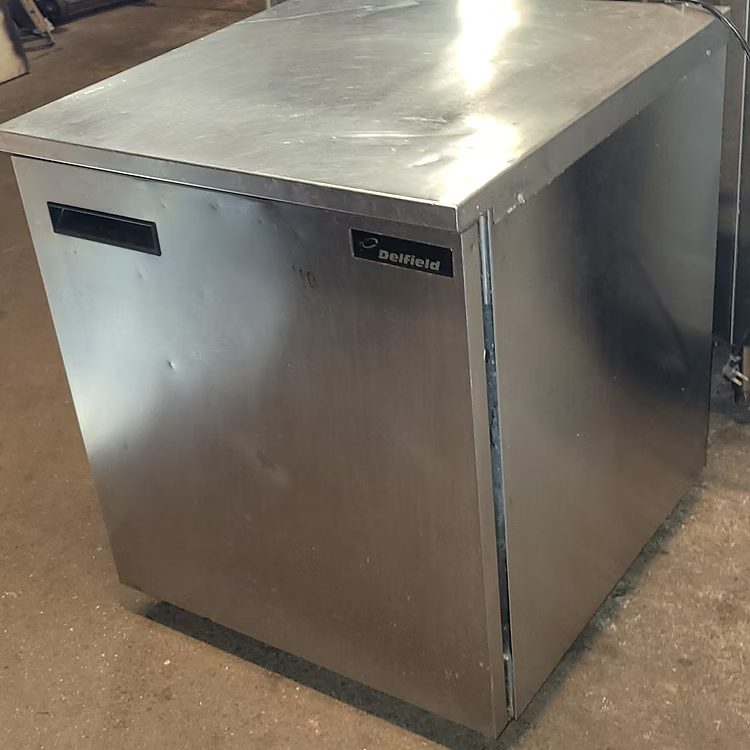 Delfield Under counter refrigerator 27''