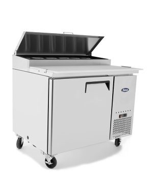 MPF8201GR — 44″ Refrigerated Pizza Prep. Table