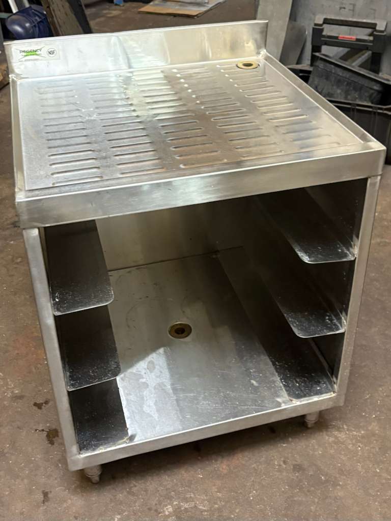 Regency Stainless Steel Corrugated Top Glass Rack Storage Unit - 23" x 24"-PRE-OWNED