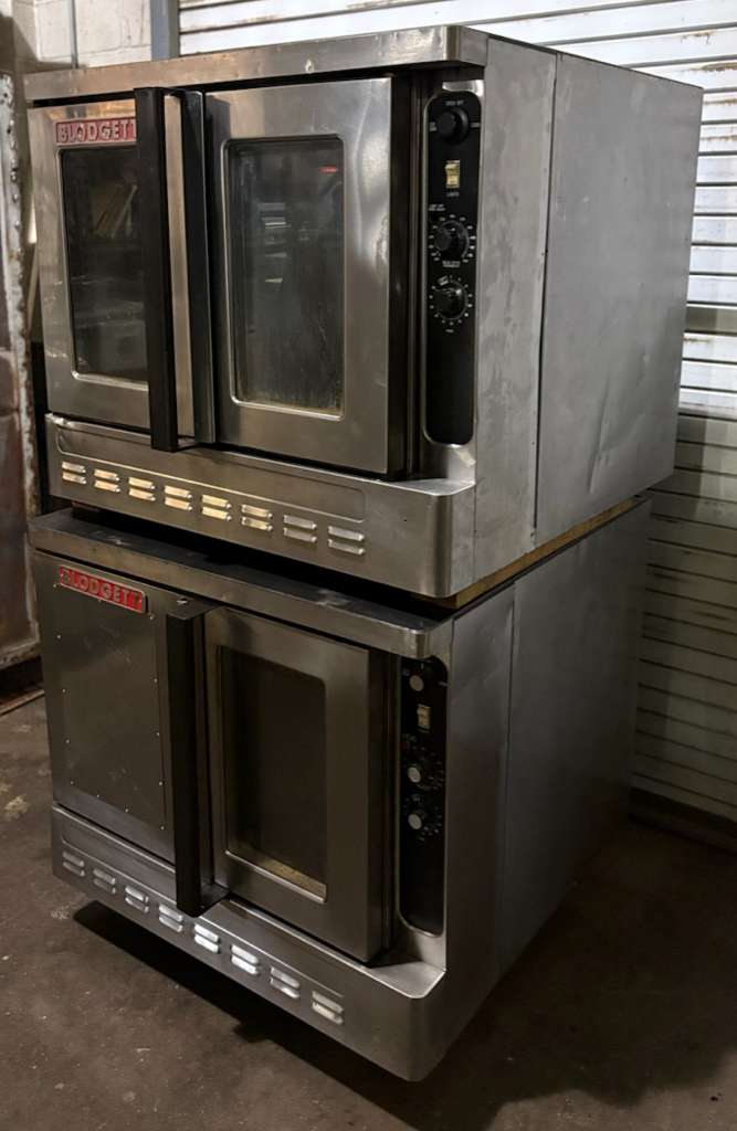 Blodgett DFG-100 Single Full Size Natural Gas Convection Oven - Pre-Owned