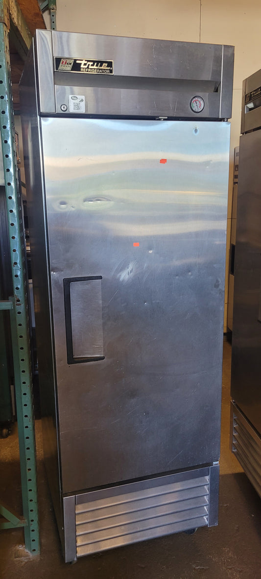 True T-23-HC 27" Solid Door Reach-In Refrigerator