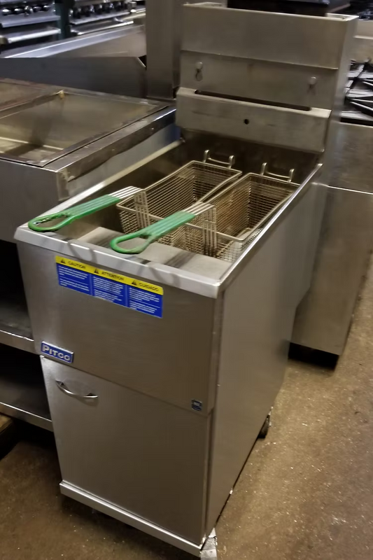 Pitco 40D Gas Fryer - (1) 45 lb Vat, Floor Model, Natural Gas