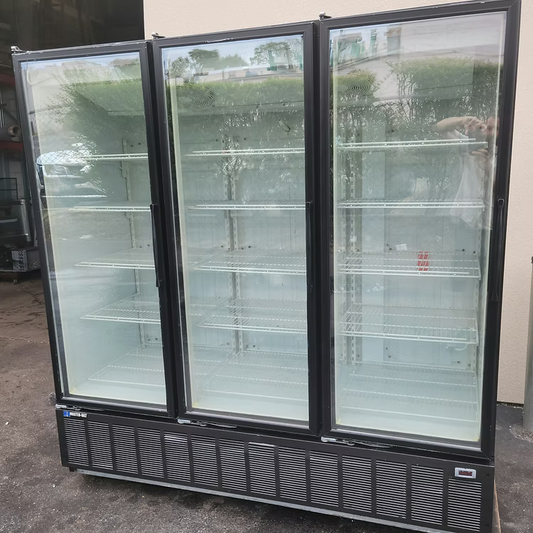 Hussmann Freezer 3 Glass doors 78''