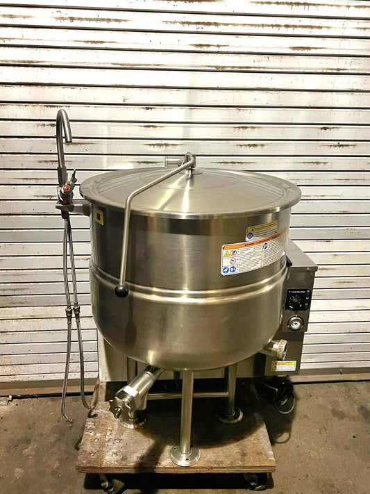 Cleveland KGL-40 Natural Gas 40 Gallon Stationary 2/3 Steam Jacketed Kettle - 140,000 BTU-PRE-OWNED