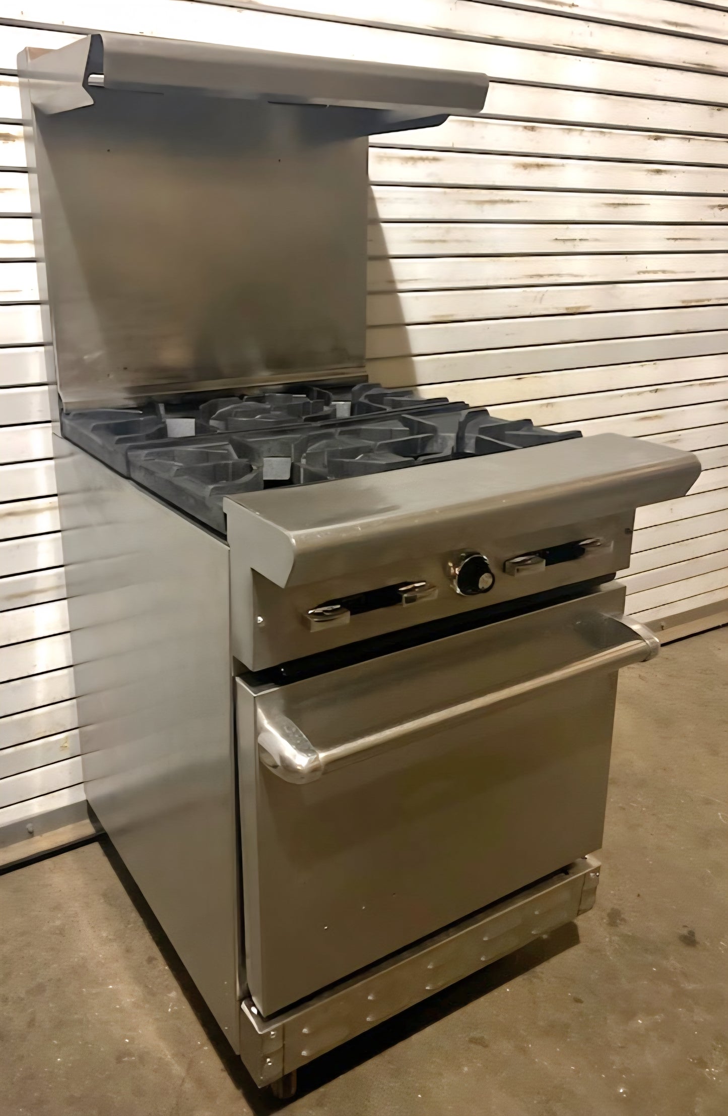 American Range AR-4 24" Natural Gas 4-Burner Range with Space-Saver Oven - 148,000 BTU-Pre-owned