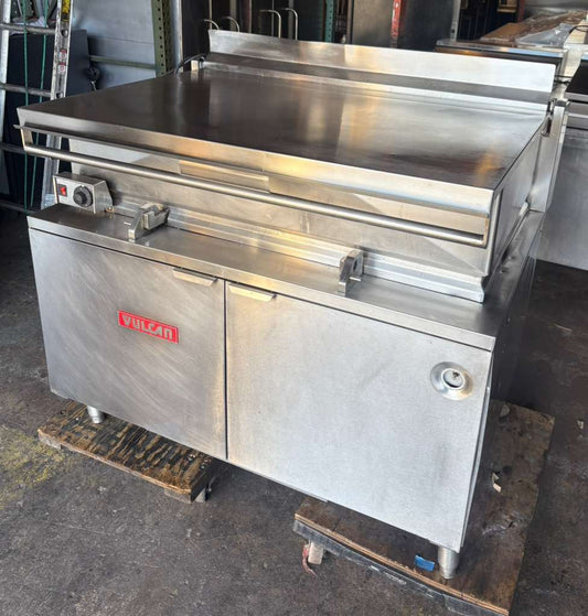 Vulcan G-40-G 40 gal. Tilt Skillet - Open Base, Strainer, Natural Gas