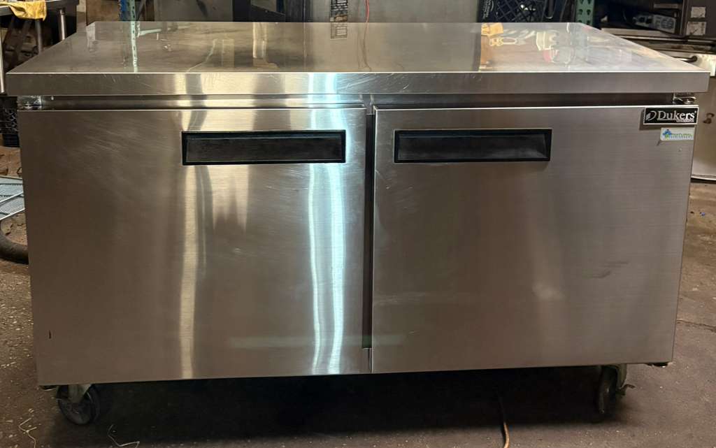 Dukers Appliance Co. USA Ltd. DUC60R 60 Inch Undercounter Refrigerator Reach-In Two Section-PRE-OWNED