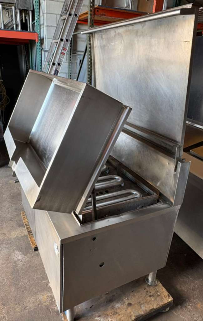 Vulcan G-40-G 40 gal. Tilt Skillet - Open Base, Strainer, Natural Gas