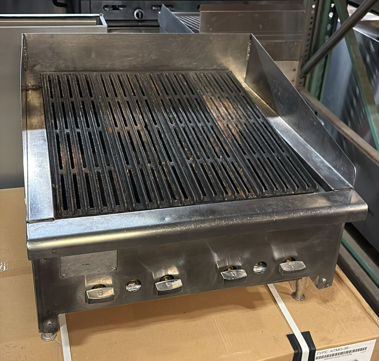 Vulcan VACB25 25 3/8" Radiant Charbroiler w/ Cast Iron Grates, Natural Gas PRE-OWNED
