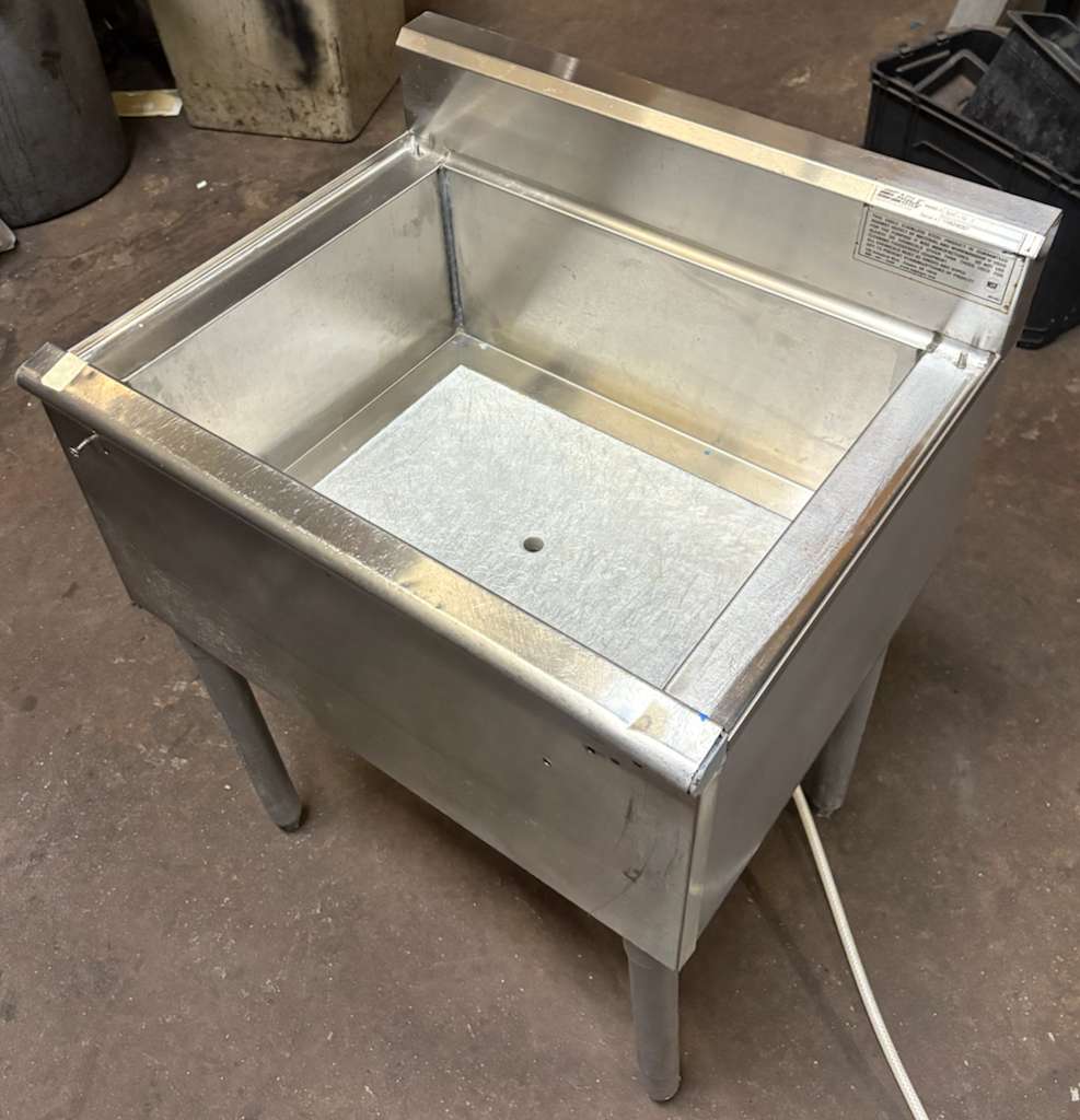 Eagle Group B28IC-22-7 8" Deep Insulated Underbar Ice Chest with 7 Circuit Post Mix Cold Plate - 24" x 28"-PRE-ONED