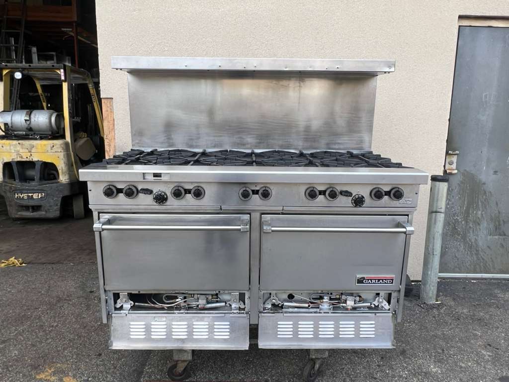 Garland G60-10RR 60" 10 Burner Gas Range w/ (2) Standard Ovens, Natural Gas-PRE OWNED