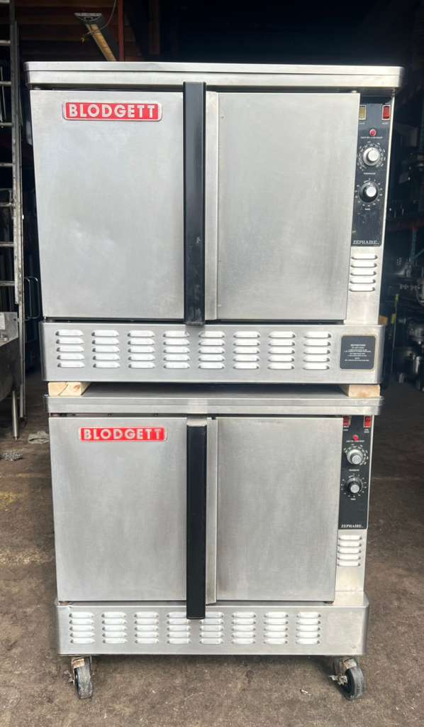 Blodgett ZEPHAIRE-100-G Single Deck Liquid Propane Full Size Standard Depth Convection Oven with Draft Diverter - 50,000 BTU-PRE-OWNED
