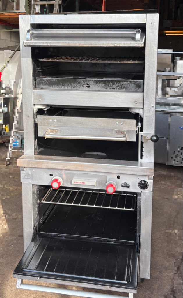 Garland M60XR Master Series Natural Gas Heavy-Duty Upright Ceramic Broiler with Standard and Finishing Ovens - 120,000 BTU-PRE-OWNED